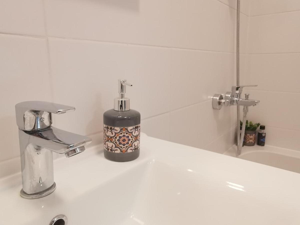 Sunset Bucharest 84 Apartman Kültér fotó